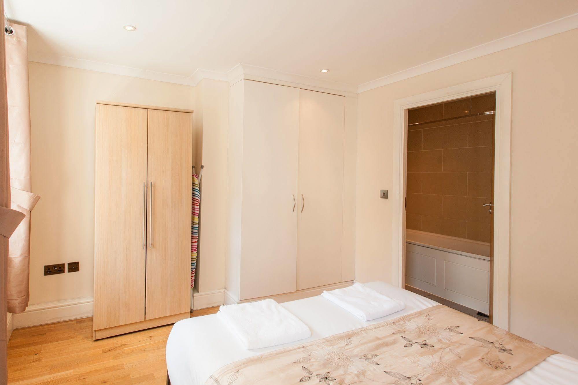 Apartament Serviced *